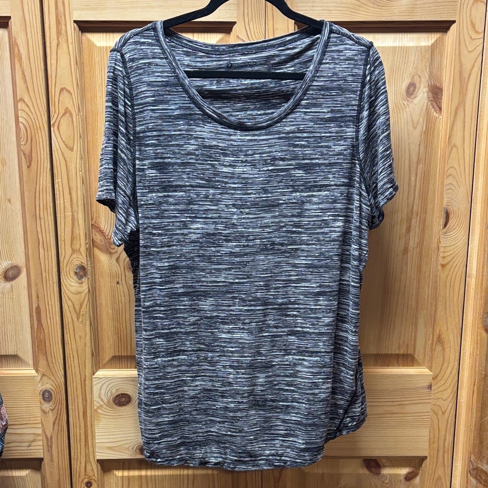 Women's Heathered Scoop Neck Short Sleeve Tee - Gray